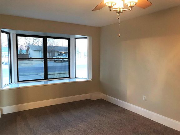 5th image of 103 Detroit Ave