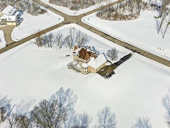 5th image of 124 Reserve Dr