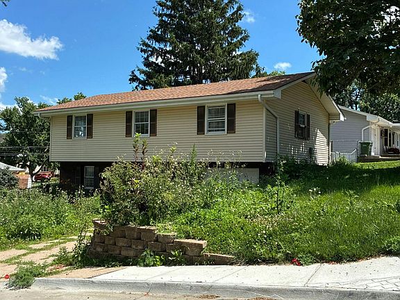 2nd image of 3951 Stephanie Ln