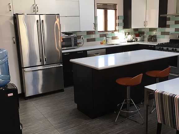 3rd image of 6304 Strickland Ave
