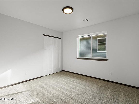 5th image of 2815 N Carriage Ct