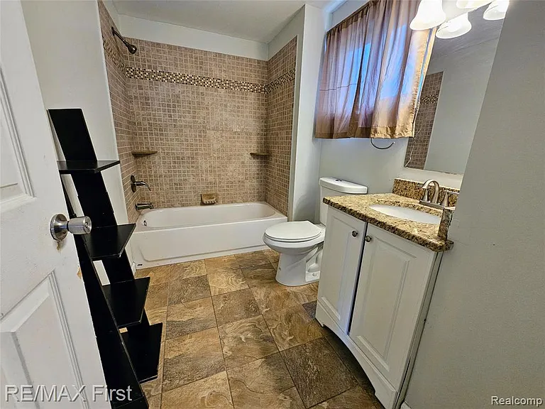 47564 Ryan Rd — Photo 16