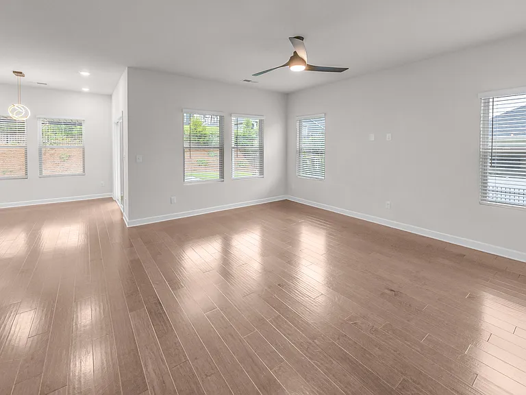 6407 Barcelona Way — Photo 6
