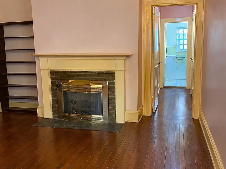 15310 41st Ave #1 — Photo 3