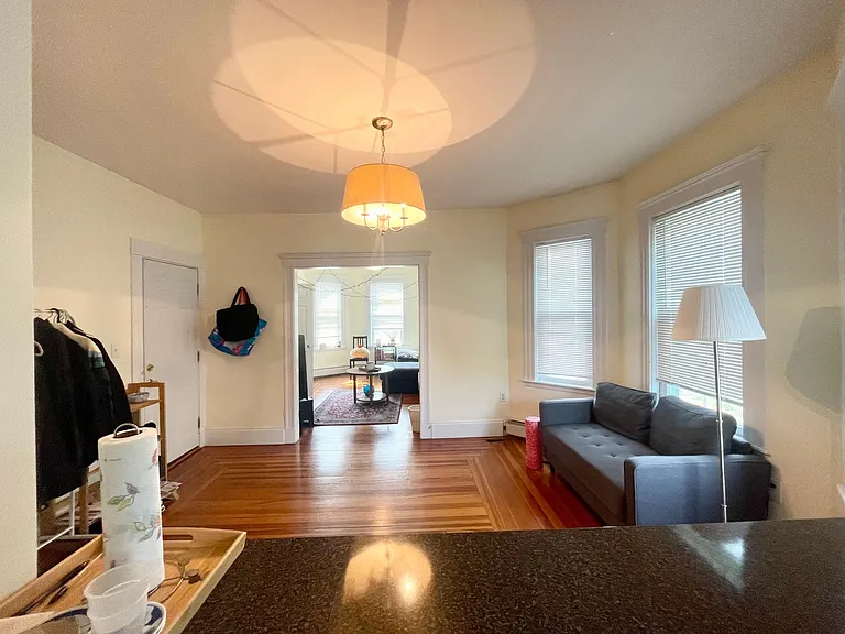 39 Illinois Ave #2 — Photo 7