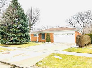 28435 Gilbert Dr, Warren, MI 48093