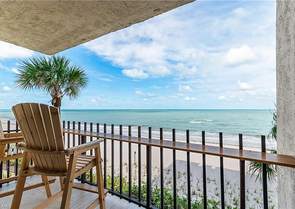 3399 Gulf Shore Blvd N #309