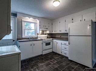 122 Burnell Dr #2, Yarmouth, ME 04096