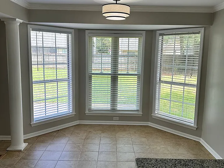 201 Belton Dr — Photo 34