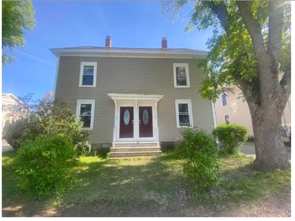 27 Elm St APT A, Newmarket, NH 03857