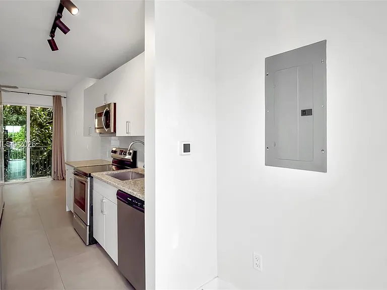 1536 NW 15th Ave #303 — Photo 28