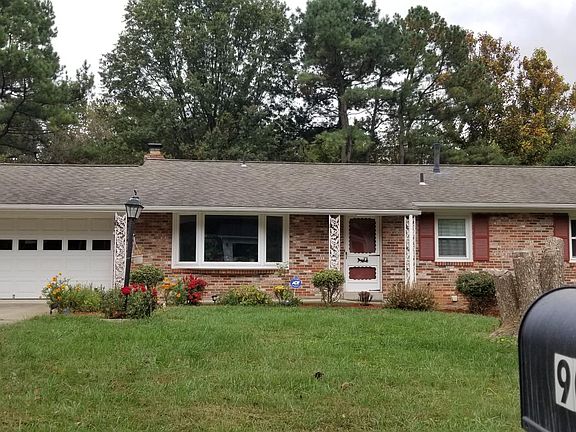 2nd image of 9000 Edgewood Dr