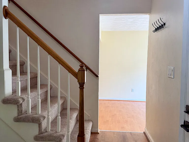 1400 Dalsbury Ln — Photo 14