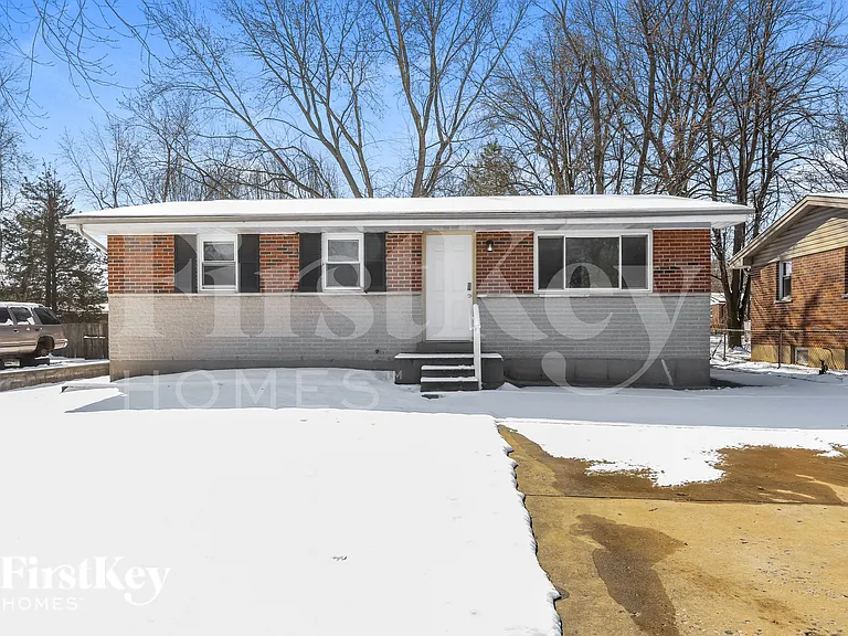 2485 Jenkee Dr — Photo 2