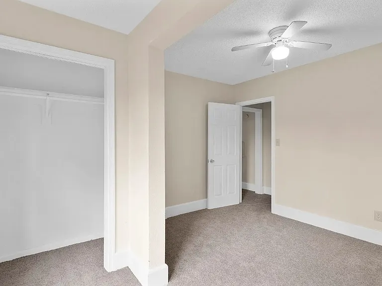 6261 Alexander St — Photo 11