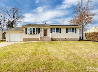 131 3rd St, Middlesex, NJ 08846