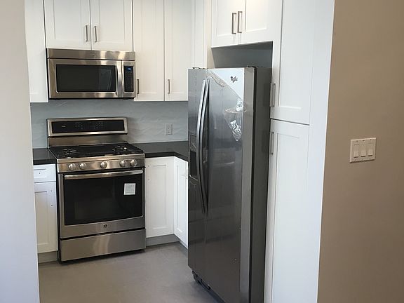 2nd image of 345 S Doheny Dr APT 105