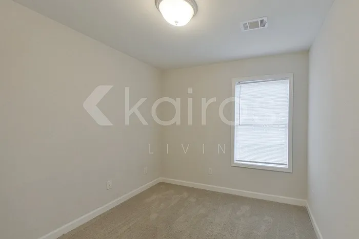 1451 Maxwell Cir — Photo 11