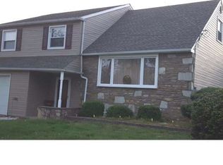 13050 Richwood Rd, Philadelphia, PA 19116