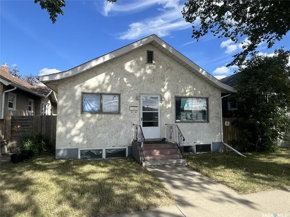 720 3rd AVENUE N, Saskatoon, SK S7K 2K1