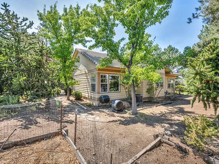 14220 W Windriver Ln — Photo 42