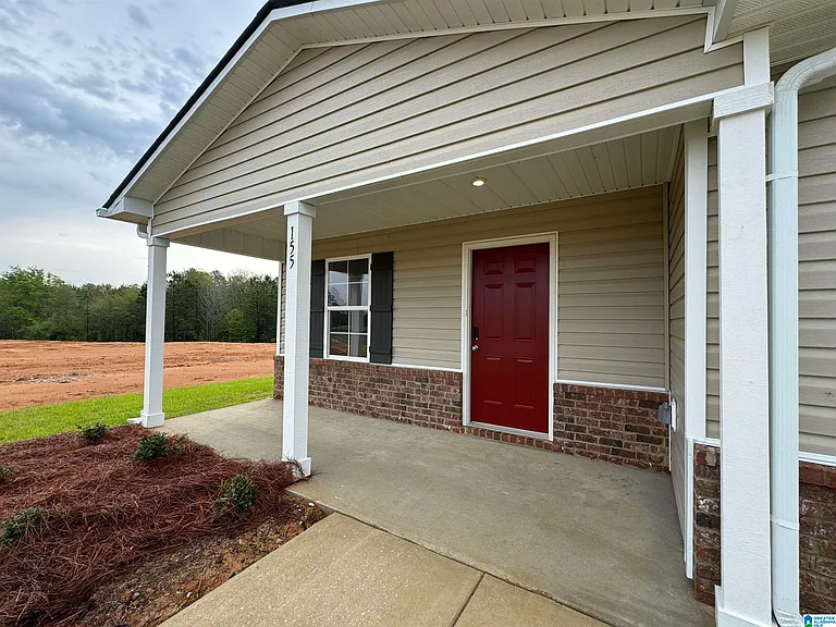 155 Orchid Ln — Photo 2