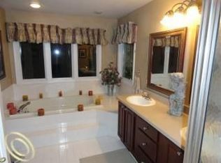 45676 White Pines Dr, Novi, MI 48374