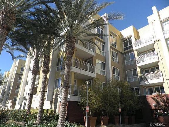3rd image of 21301 Erwin St Unit 209
