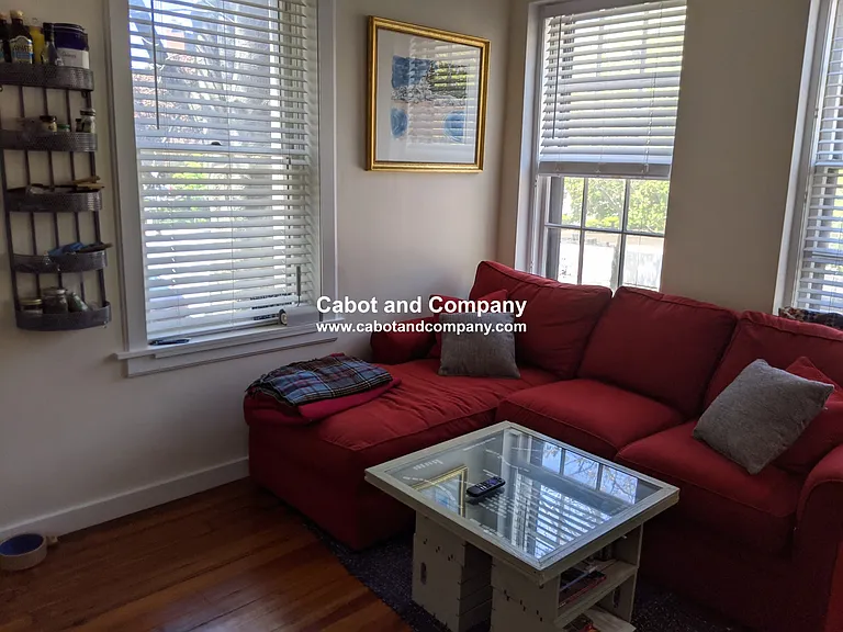 200 Warren Ave #2 — Photo 2