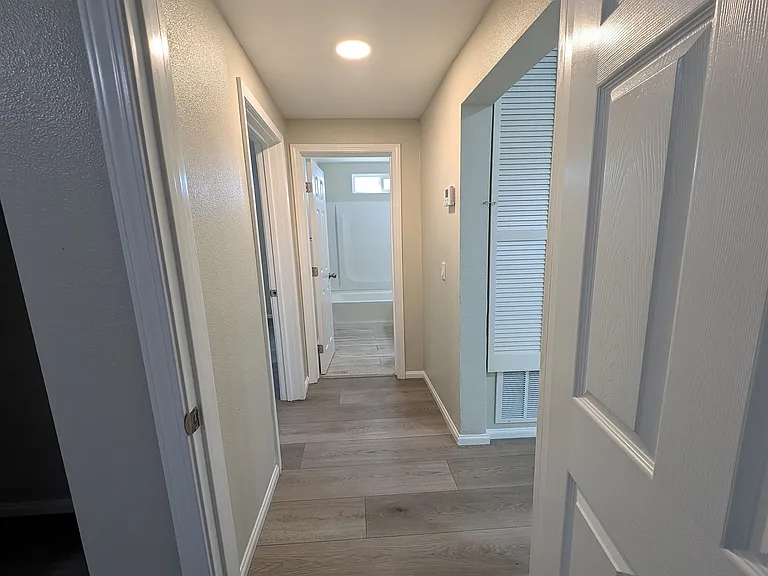 1444 W Grand Ave — Photo 6