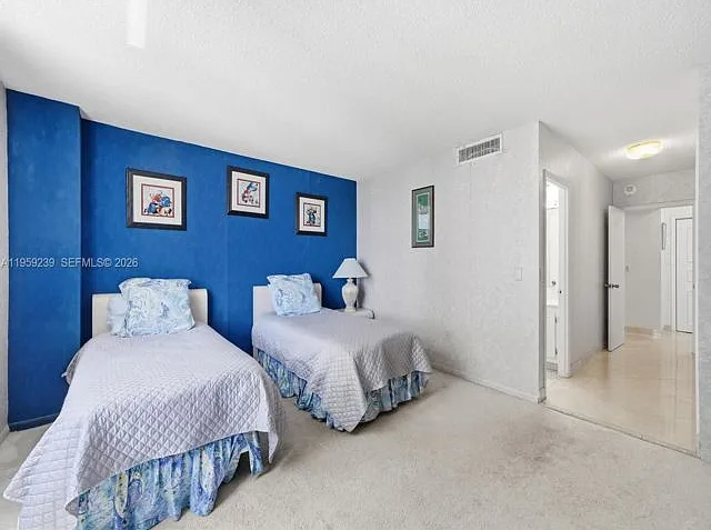 2 bed, 2.5 bath, $7,800 — Photo 3