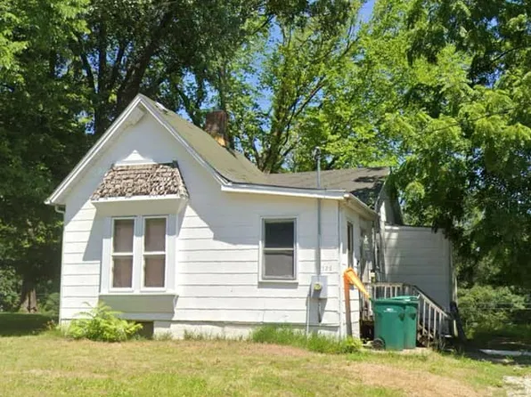 526 W Chandler St, Macomb, IL 61455