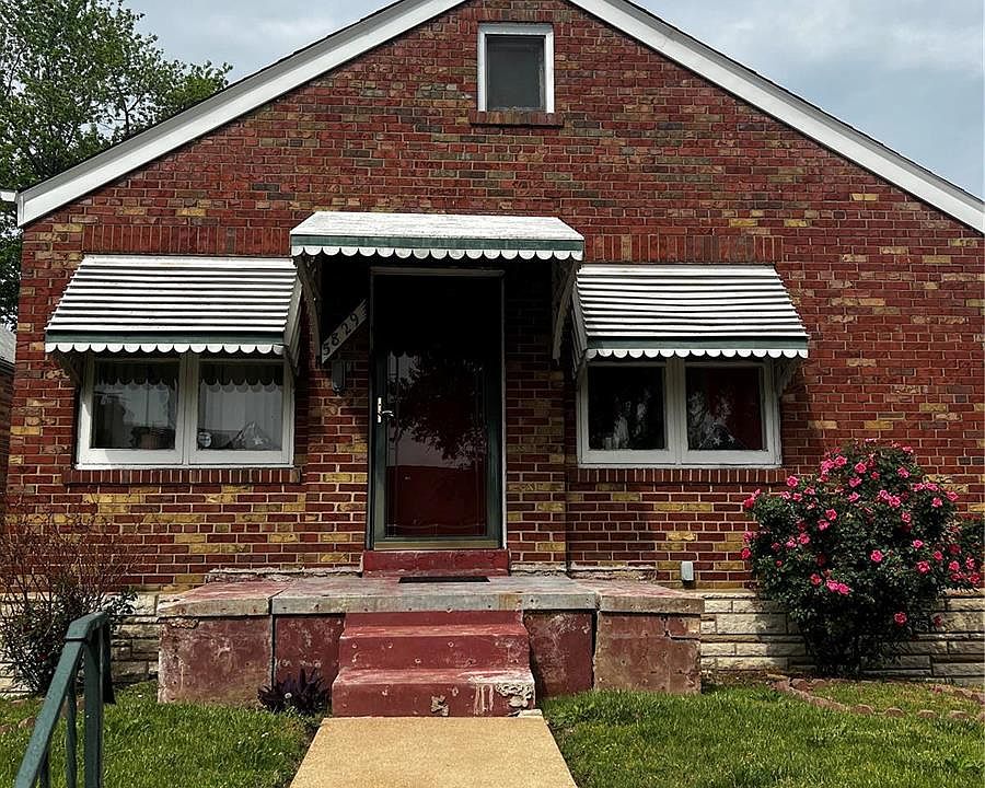 1st image of 5829 Dressell Ave