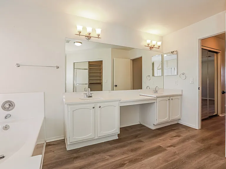 4527 E Hampton Ave #2 — Photo 13