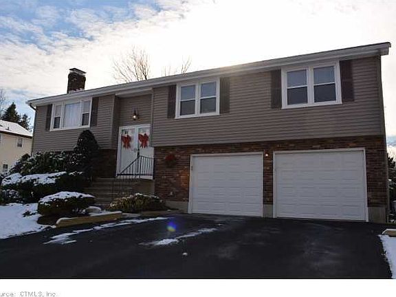2nd image of 43 Dawn Dr