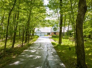 5704 Paradise Ridge St, West Bend, WI 53095