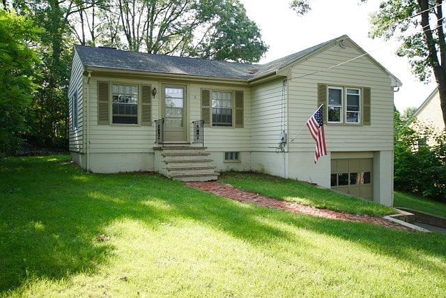 1st image of 6 Stickney Ave