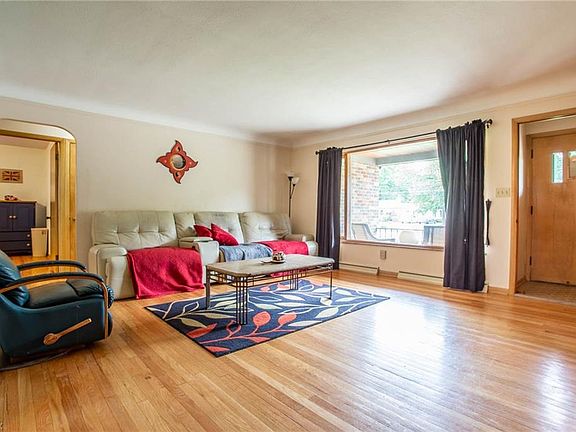 4th image of 22189 Haber Dr