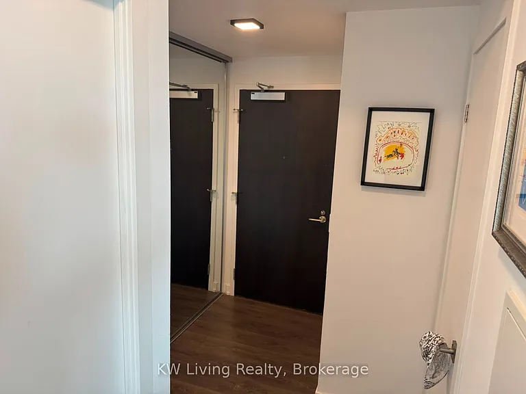609 Avenue Rd #1604 — Photo 8
