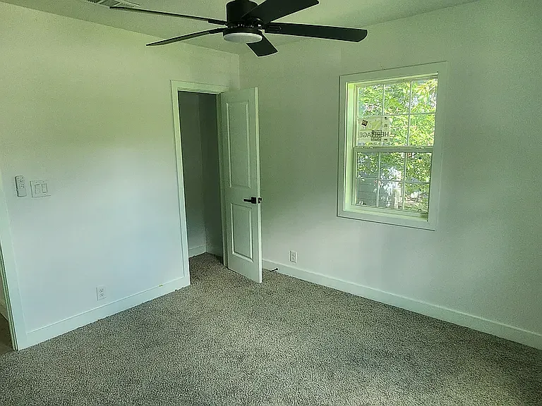 1103 Waco St — Photo 5