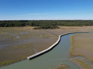 20 Oyster Ln #2-21, Virginia Beach, VA 23456