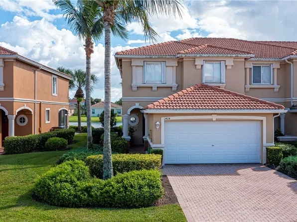2424 Laurentina Ln, Cape Coral, FL 33909