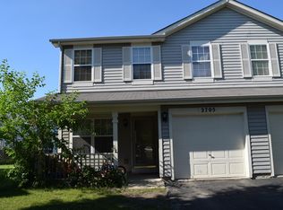 2705 Glenwood Ct, Naperville, IL 60564