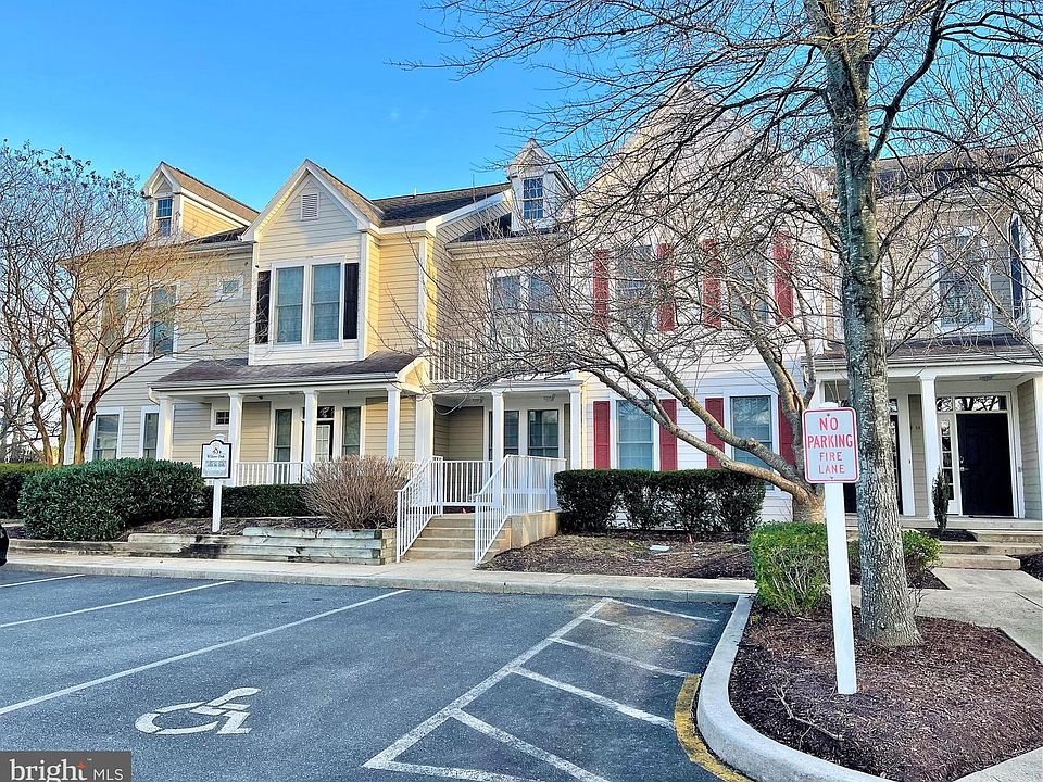 1st image of 53 E Willow Oak Ave #53E