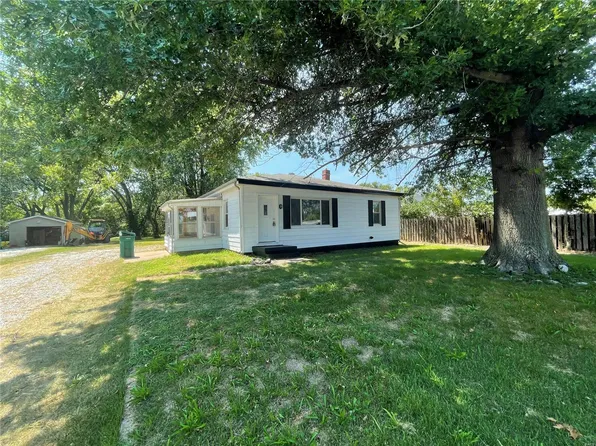 2336 Carol St, Cahokia, IL 62206