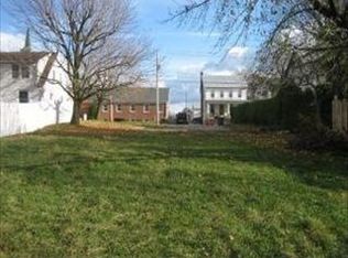 106 N 11th St, Akron, PA