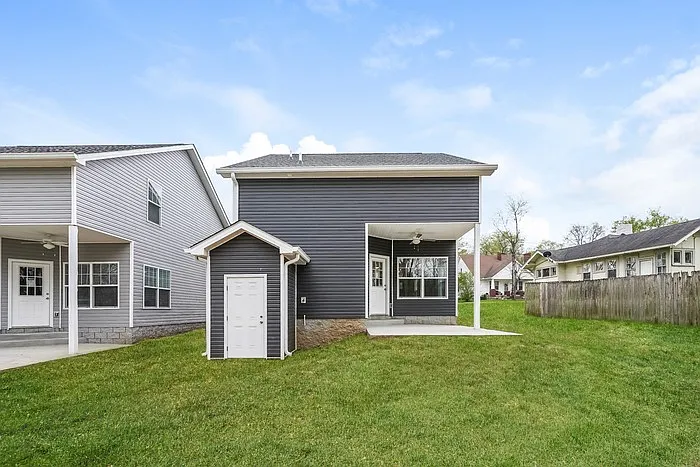 504 Highland Ct — Photo 15