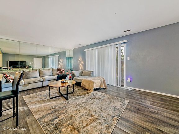 4th image of 627 Carroll Pkwy Unit 105
