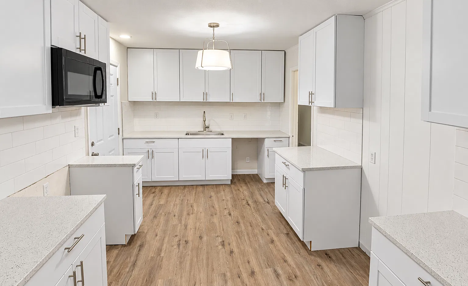 4 bed, 2075 sqft, $2,800 — Photo 3