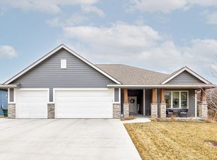 31 Bayberry Cir, Council Bluffs, IA 51503